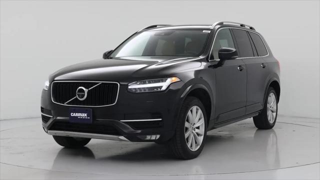 2016 Volvo XC90 T6 Momentum