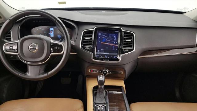 2016 Volvo XC90 T6 Momentum