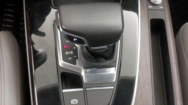 2022 Audi Q5 Premium 55 TFSI e S line quattro S tronic