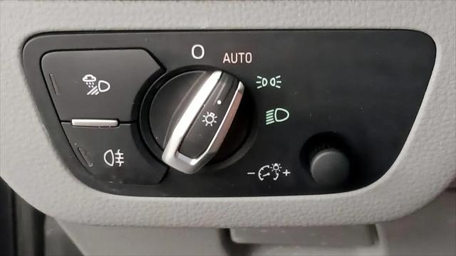 2022 Audi Q5 Premium 55 TFSI e S line quattro S tronic