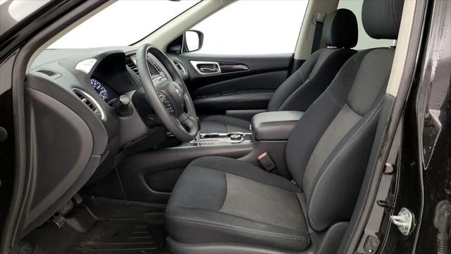 2018 Nissan Pathfinder SV