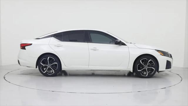 2024 Nissan Altima SR FWD