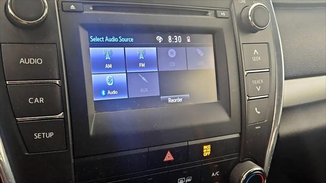 2017 Toyota Camry SE