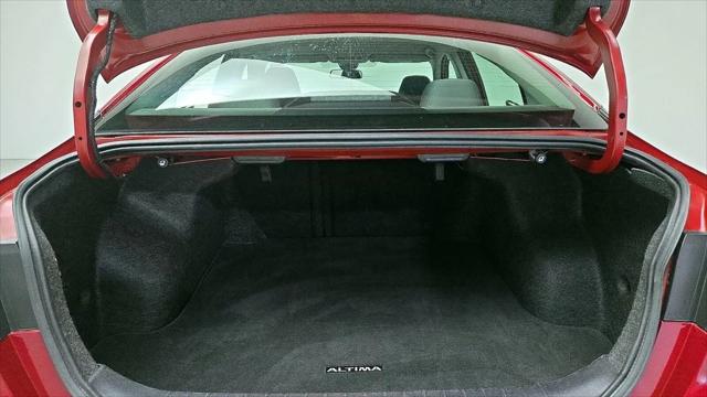 2025 Nissan Altima SV FWD