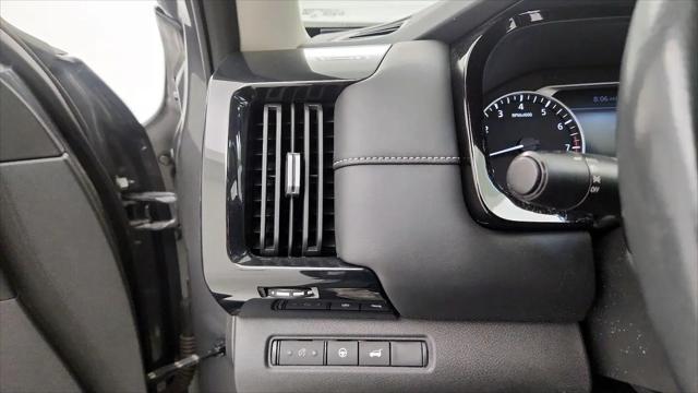 2023 Nissan Pathfinder SV 4WD