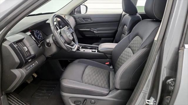 2023 Nissan Pathfinder SV 4WD