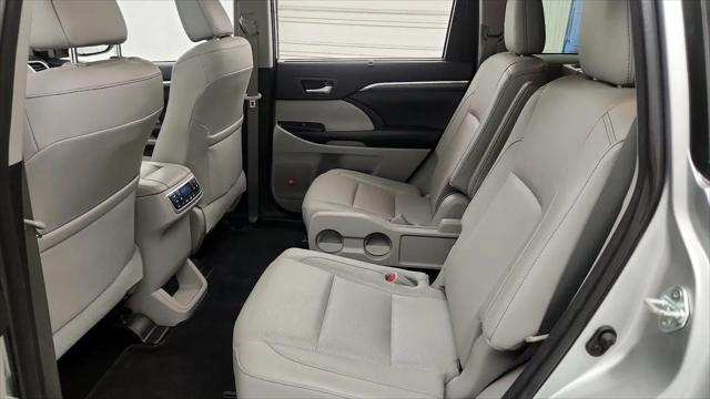 2017 Toyota Highlander Limited Platinum