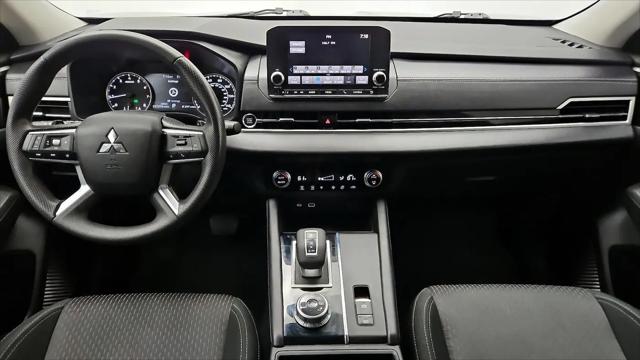 2024 Mitsubishi Outlander ES 2.5 2WD