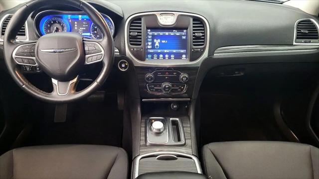 2020 Chrysler 300 Touring