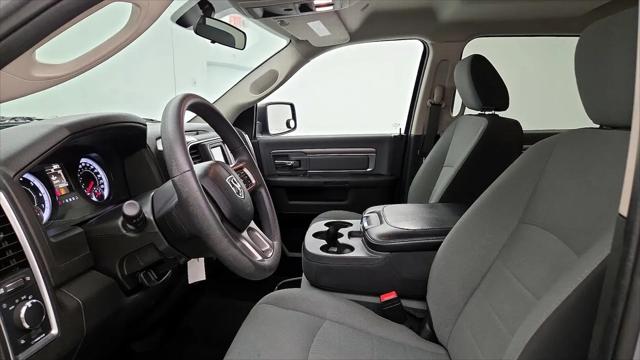 2022 Ram 1500 Classic SLT Crew Cab 4x2 5'7" Box