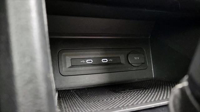 2022 Volkswagen Atlas 3.6L V6 SEL Premium R-Line