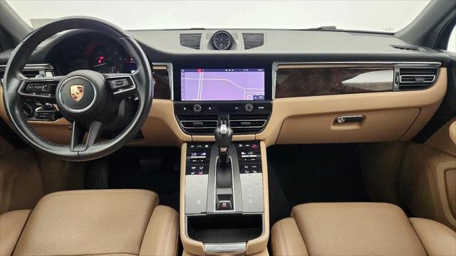 2022 Porsche Macan Macan