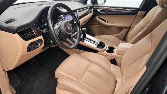 2022 Porsche Macan Macan