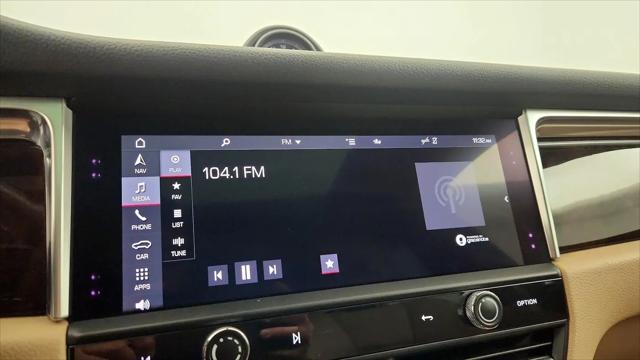 2022 Porsche Macan Macan