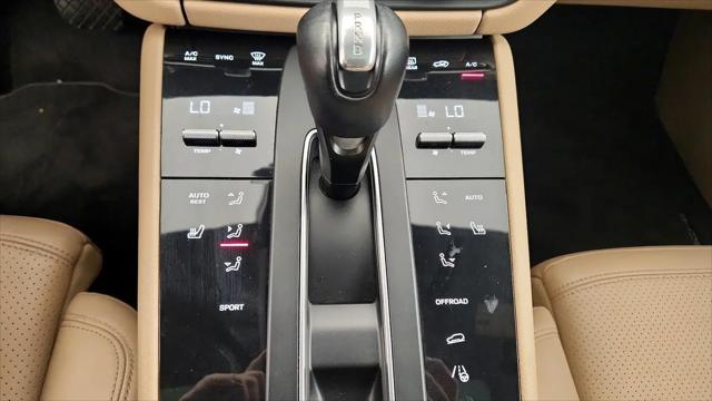 2022 Porsche Macan Macan