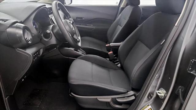 2024 Nissan Kicks S Xtronic CVT