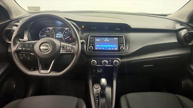 2024 Nissan Kicks S Xtronic CVT
