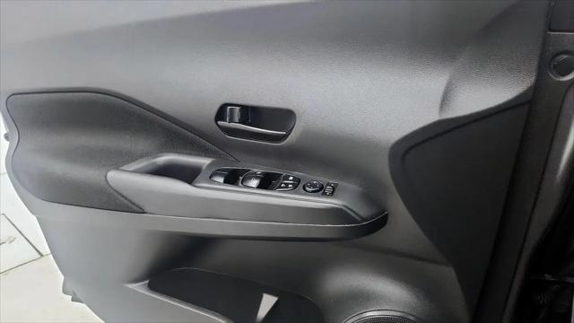 2024 Nissan Kicks S Xtronic CVT