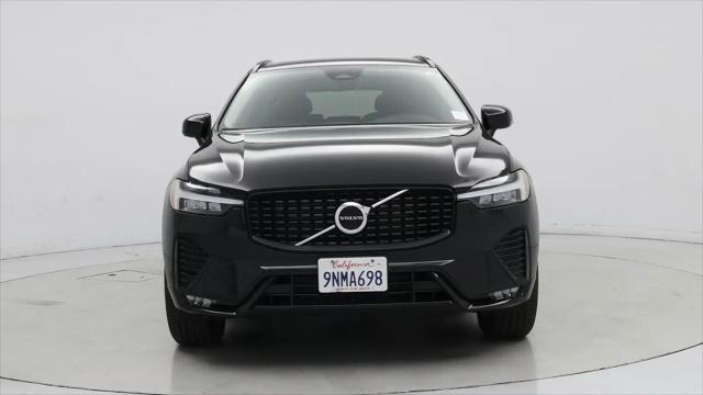 2024 Volvo XC60 B5 Core Dark Theme