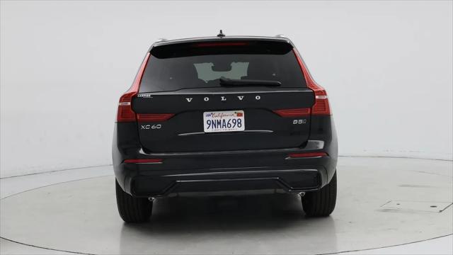 2024 Volvo XC60 B5 Core Dark Theme