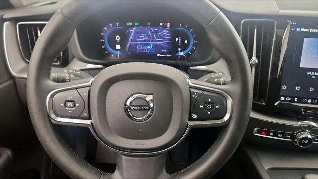 2024 Volvo XC60 B5 Core Dark Theme