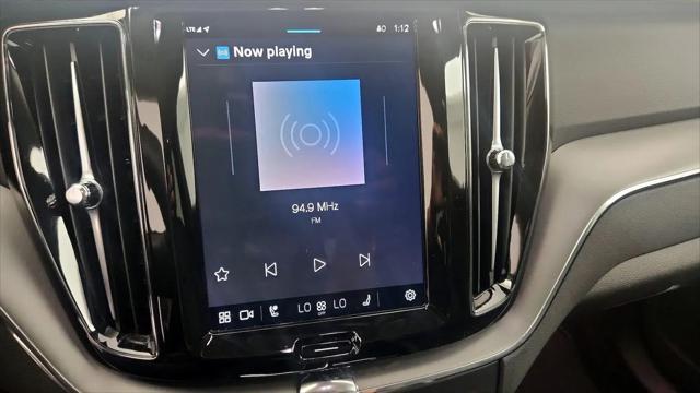 2024 Volvo XC60 B5 Core Dark Theme