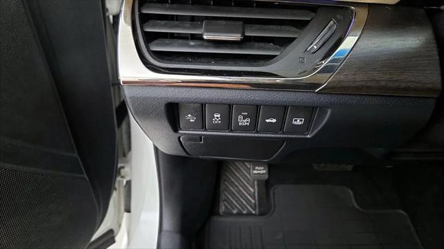 2016 Toyota Avalon Limited