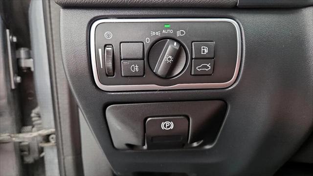 2016 Volvo V60 T5 Drive-E Platinum