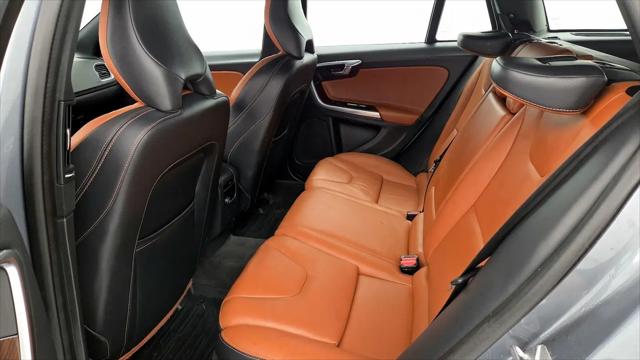 2016 Volvo V60 T5 Drive-E Platinum