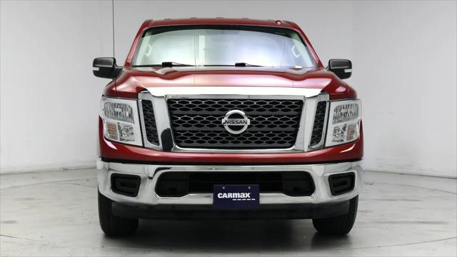 2017 Nissan Titan SV