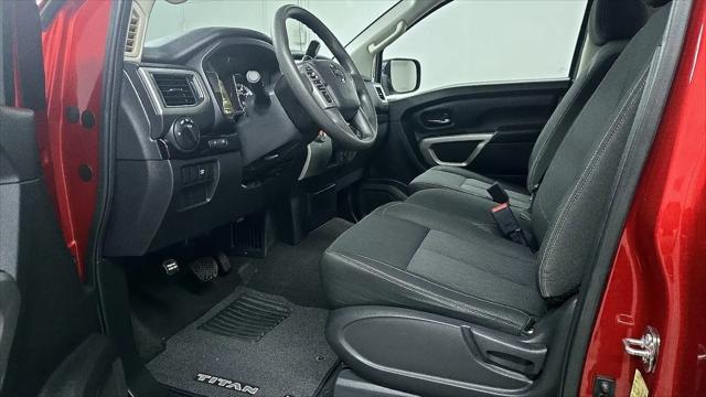 2017 Nissan Titan SV