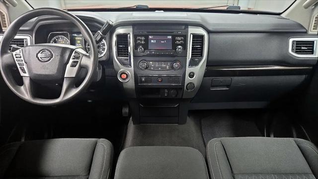 2017 Nissan Titan SV