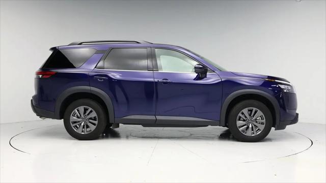 2023 Nissan Pathfinder SV FWD