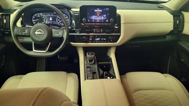 2023 Nissan Pathfinder SV FWD