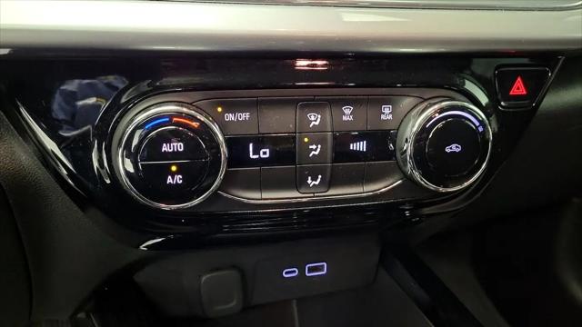 2025 Chevrolet Trax FWD LT