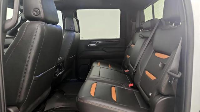 2024 GMC Sierra 2500HD 4WD Crew Cab Standard Bed AT4
