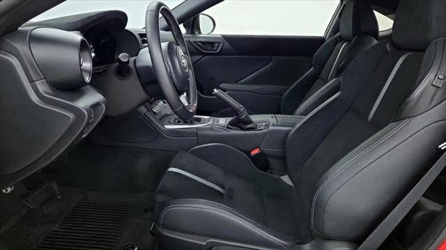 2024 Toyota GR86 Premium
