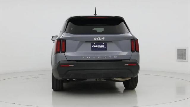 2022 Kia Sorento LX