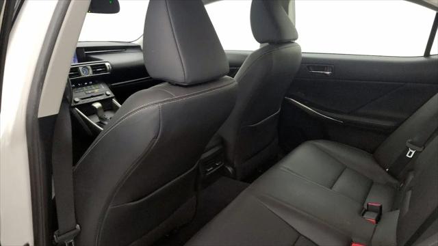 2016 Lexus IS 200t IS 200t
