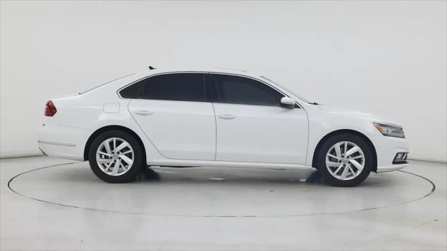 2018 Volkswagen Passat 2.0T SE