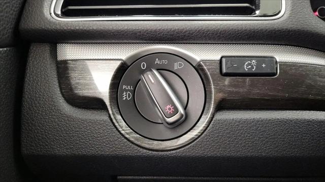 2018 Volkswagen Passat 2.0T SE