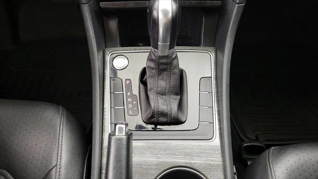 2018 Volkswagen Passat 2.0T SE