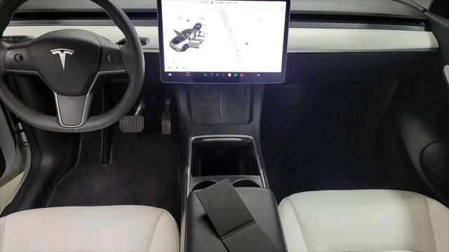 2022 Tesla Model Y Long Range Dual Motor All-Wheel Drive