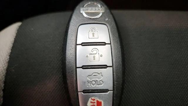 2020 Nissan Versa SV Xtronic CVT