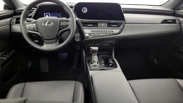 2025 Lexus ES 300h ES 300h