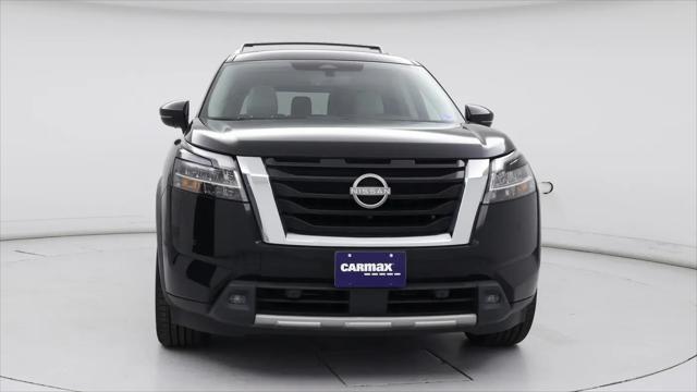 2023 Nissan Pathfinder SL FWD