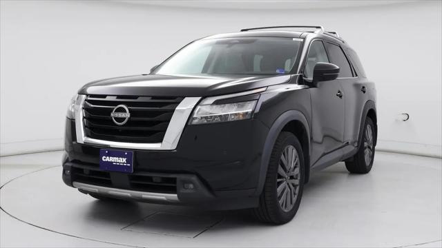 2023 Nissan Pathfinder SL FWD