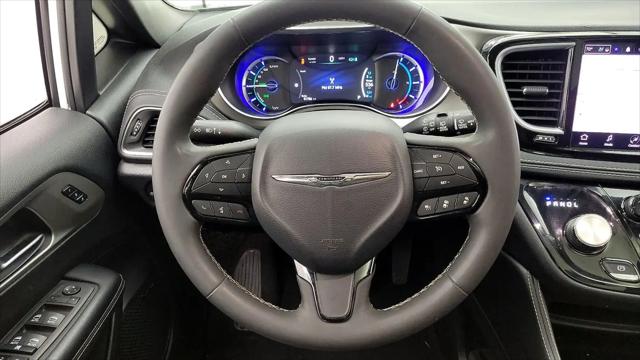 2022 Chrysler Pacifica Hybrid Limited