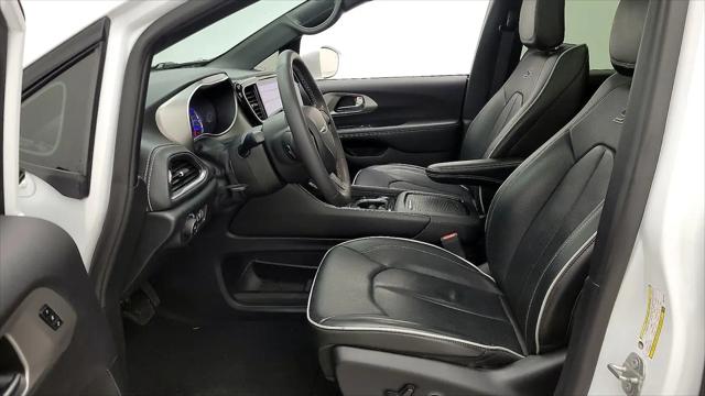 2022 Chrysler Pacifica Hybrid Limited