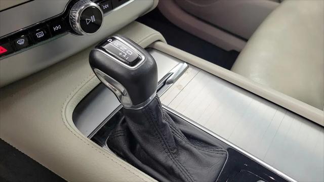 2018 Volvo XC90 T6 Momentum